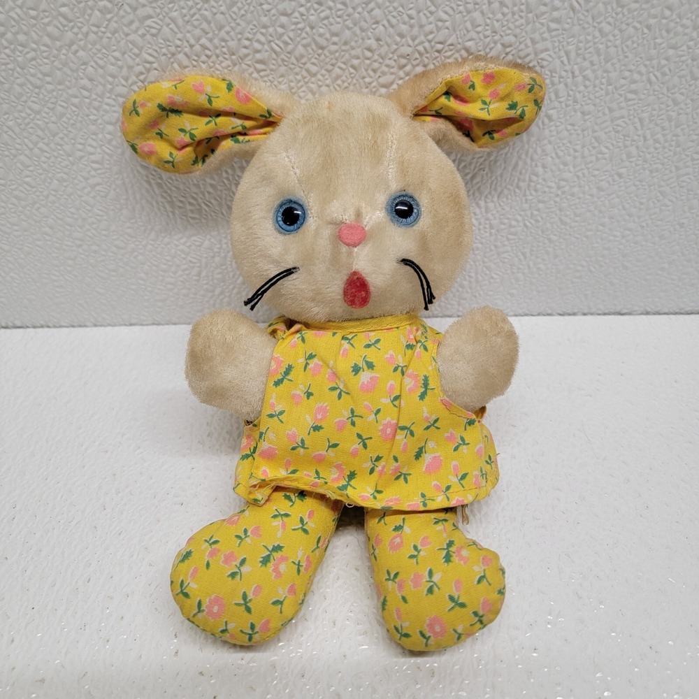 Vintage Knickerbocker Bunny Kuddles 7" Plush White Bunny Rabbit Yellow Outfit